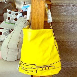 La Terre Fashion Limited Hobo Purse